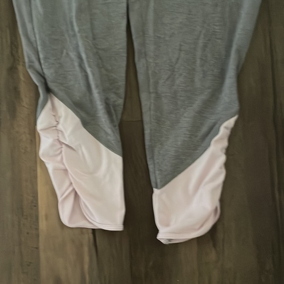 PINK cropped leggings - Picture 6 of 8